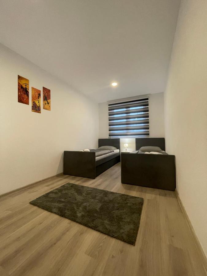 Ammirevole Ravne Apartments Visoko Kültér fotó