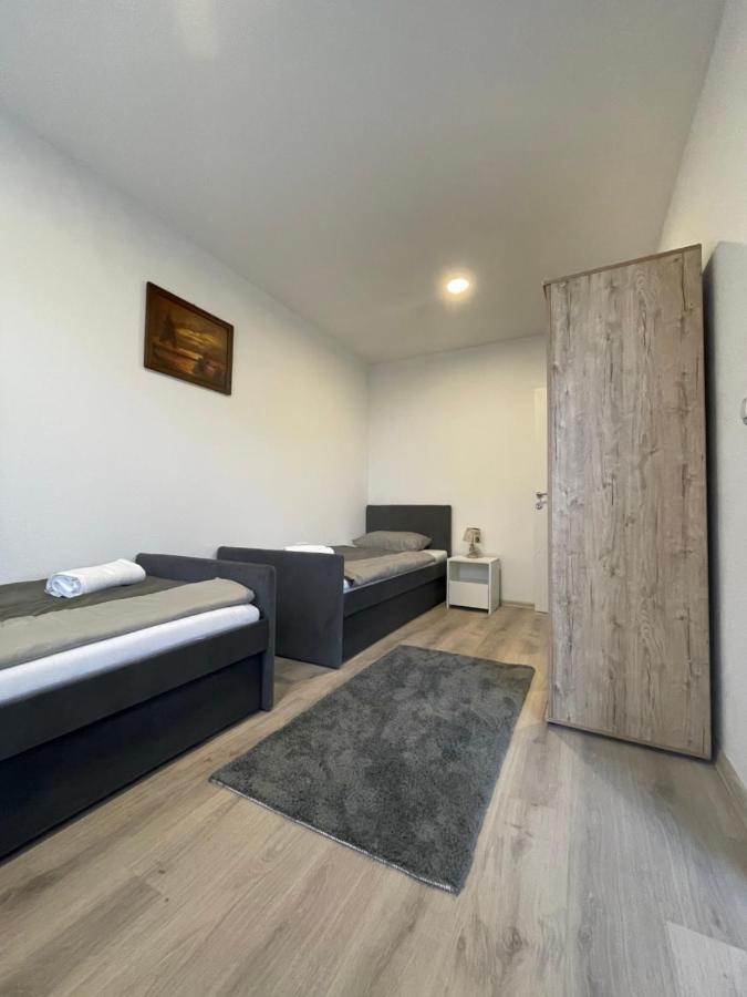 Ammirevole Ravne Apartments Visoko Kültér fotó
