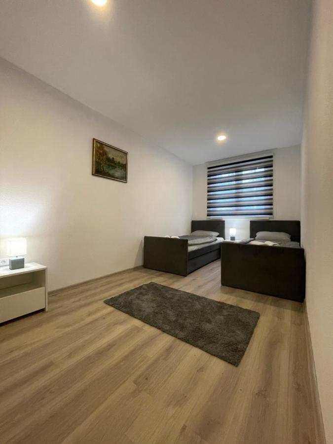 Ammirevole Ravne Apartments Visoko Kültér fotó