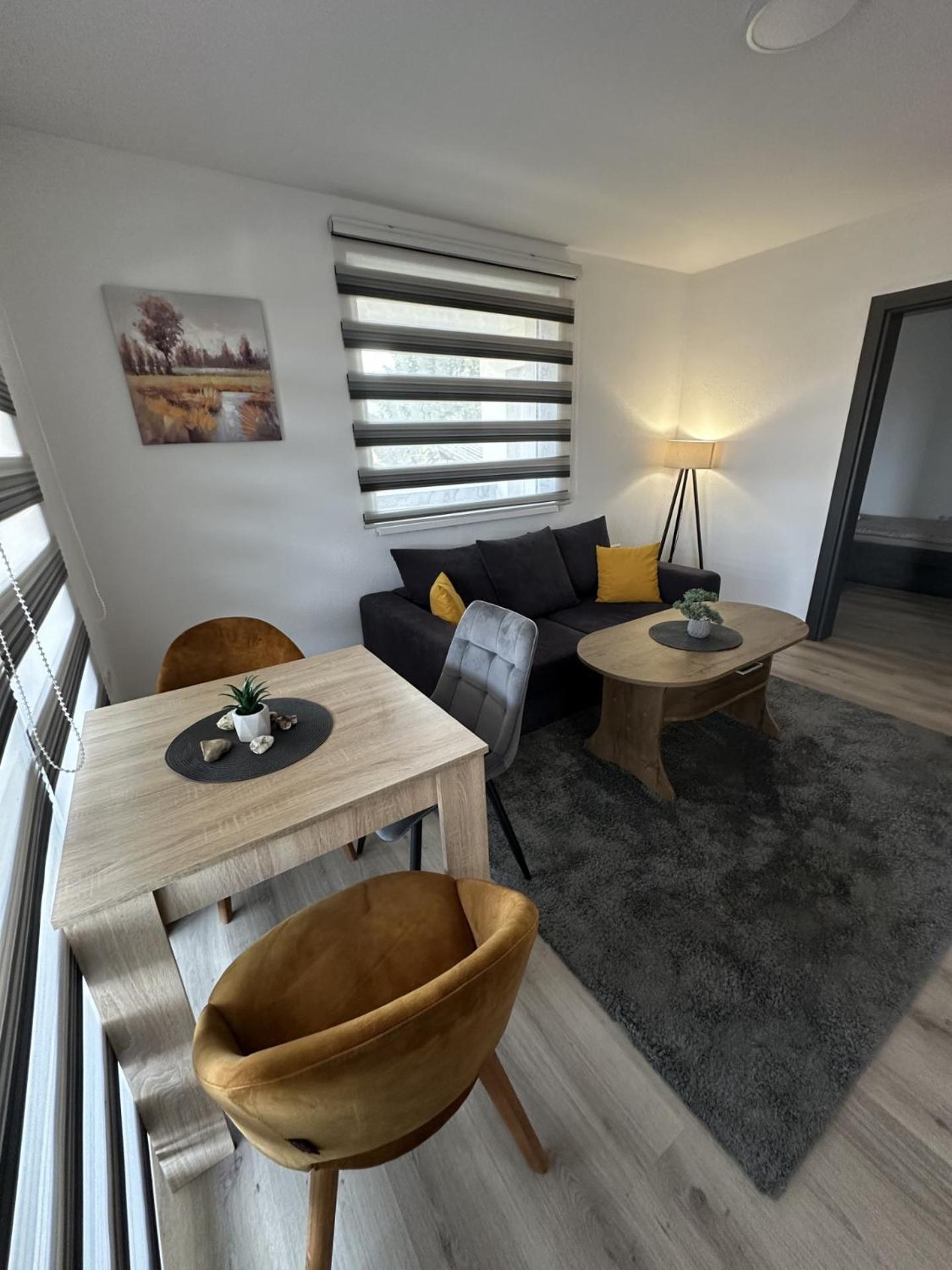 Ammirevole Ravne Apartments Visoko Kültér fotó