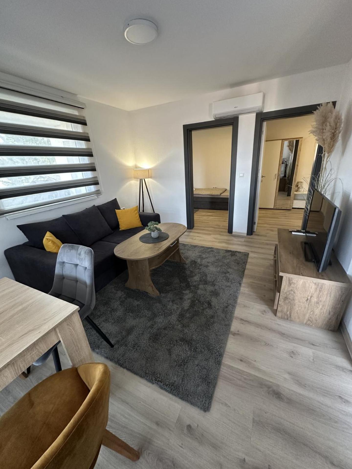 Ammirevole Ravne Apartments Visoko Kültér fotó
